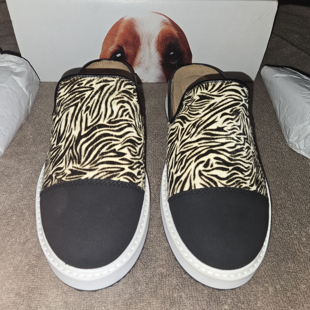 Hush Puppies Women's Zebra Print Calf Skin Sabine Mules. 6.5w